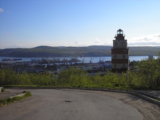Мурманск. Памятник морякам и Кольский залив