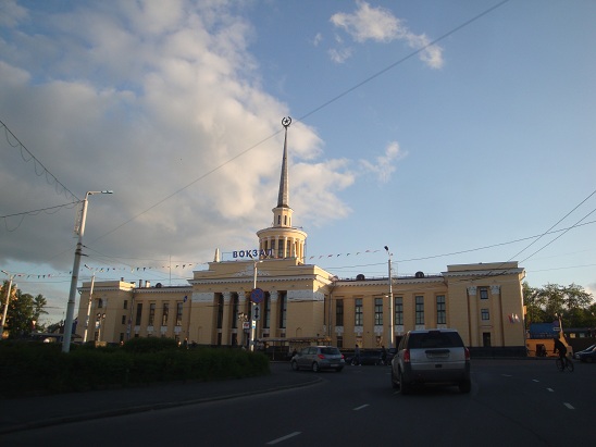 Здание вокзала в Петрозаводске