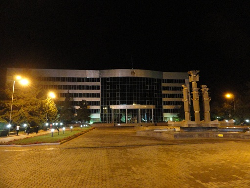 Здание областного акимата на центральной площади