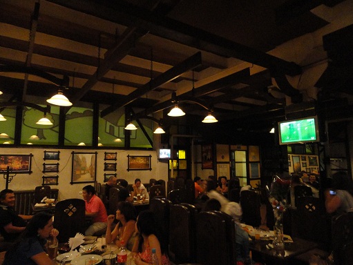 Интерьер кафе 'Hessen pub'