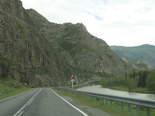 В горах южного Алтая